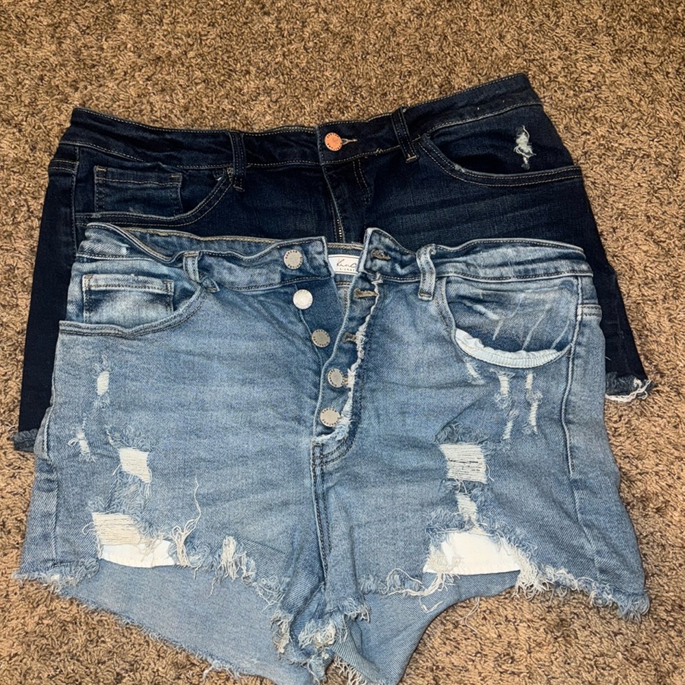 2 pair of Kancan Jean shorts, size 32